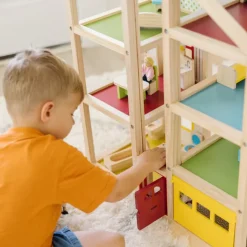 Dukkehus - Villa M. Elevator