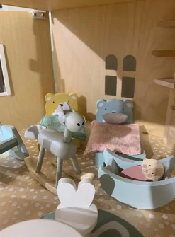 Dukkehusmobler - Børnevaerelse