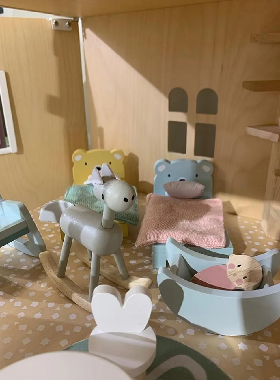 Dukkehusmobler - Børnevaerelse
