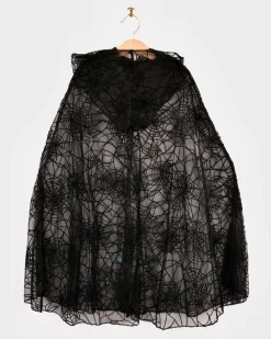 Kappe Med Edderkoppespind, Str. 3-8 Ar