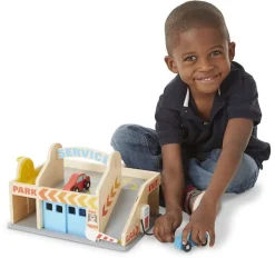 Parkeringsanlaeg & Servicestation