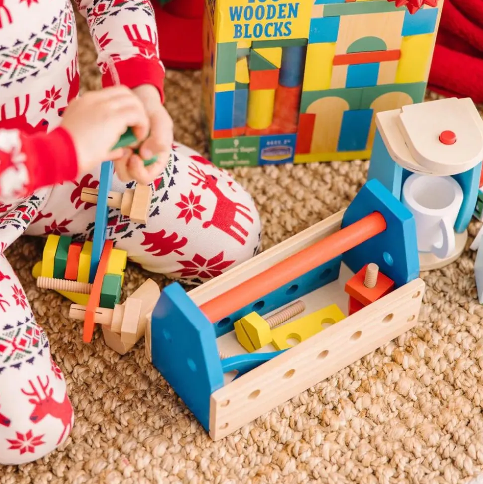 Vaerktojskasse I Trae Med Indhold